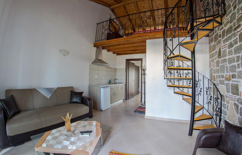 Theano Apartments Sarti Exterior photo